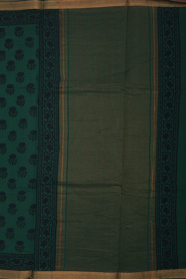 Mangalagiri Cotton Saree In Emerald Green With Floral Buttas