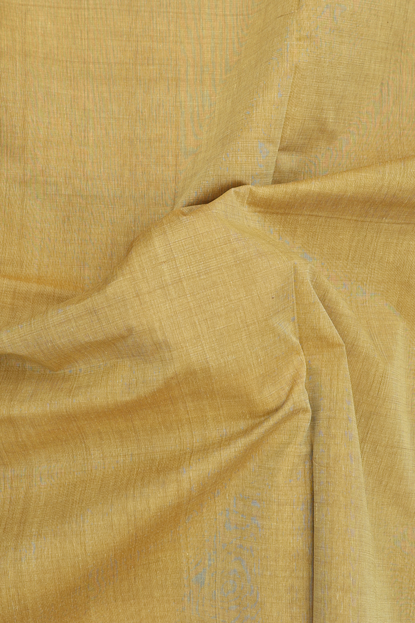 Mangalagiri Cotton Saree In Green With Zari Border
