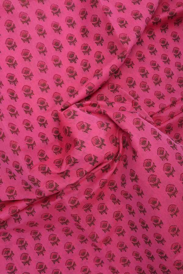 Mangalagiri Cotton Saree In Orchid Pink With Floral Buttas