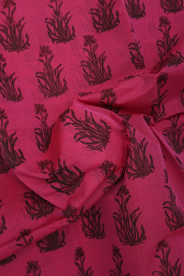 Mangalagiri Cotton Saree In Orchid Pink With Floral Design