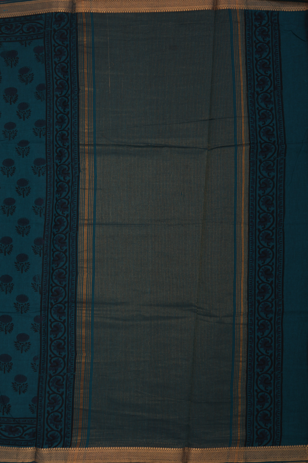 Mangalagiri Cotton Saree In Pine Green With Floral Buttas