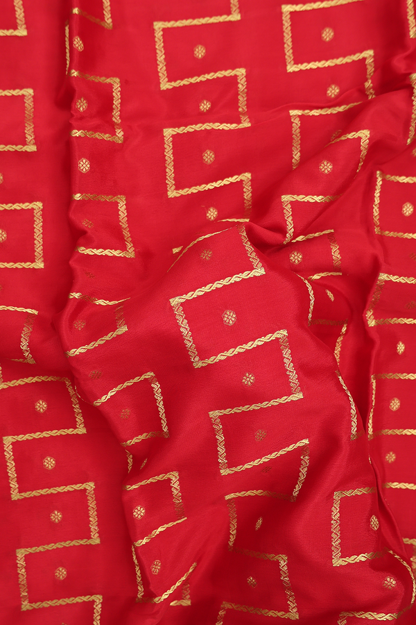 Mysore Silk Saree In Chilli Red With Allover Design