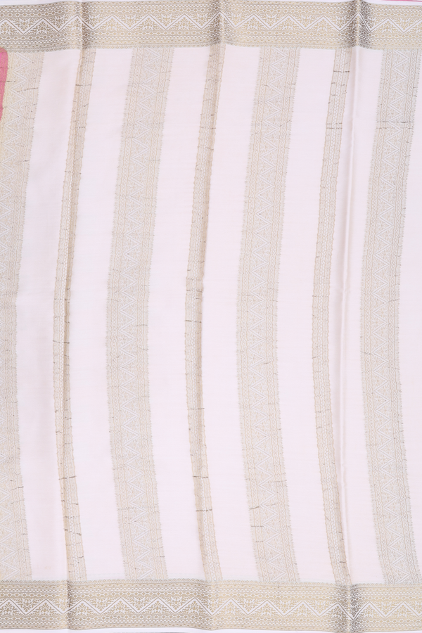 Mysore Silk Saree In Pink With Zari Buttas