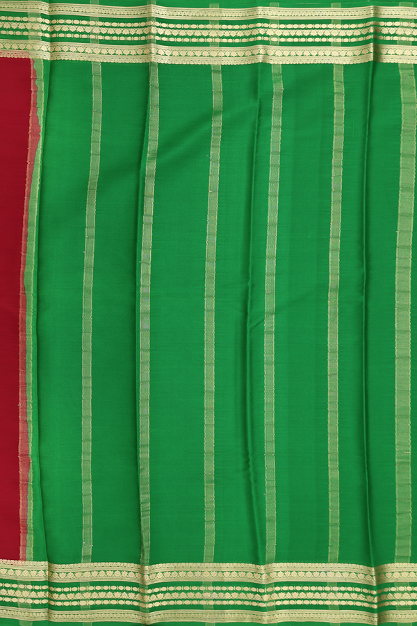 Mysore Silk Saree In Plain Chilli Red With Contrast Border