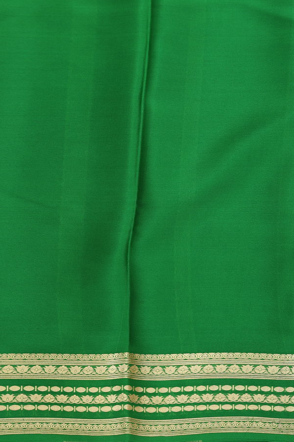 Mysore Silk Saree In Plain Chilli Red With Contrast Border