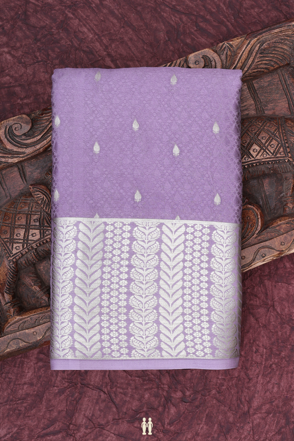 Mysore Silk Saree In Purple With Threadwork Along Buttas