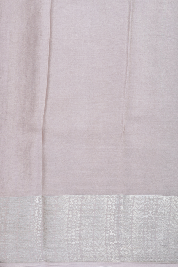 Mysore Silk Saree In Purple With Threadwork Along Buttas