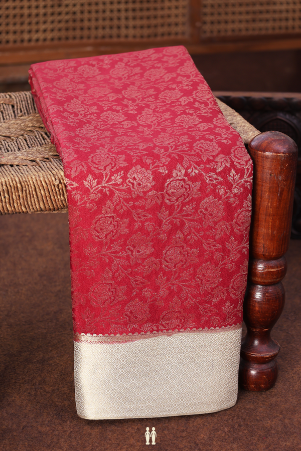 Mysore Silk Saree In Red With Floral Design