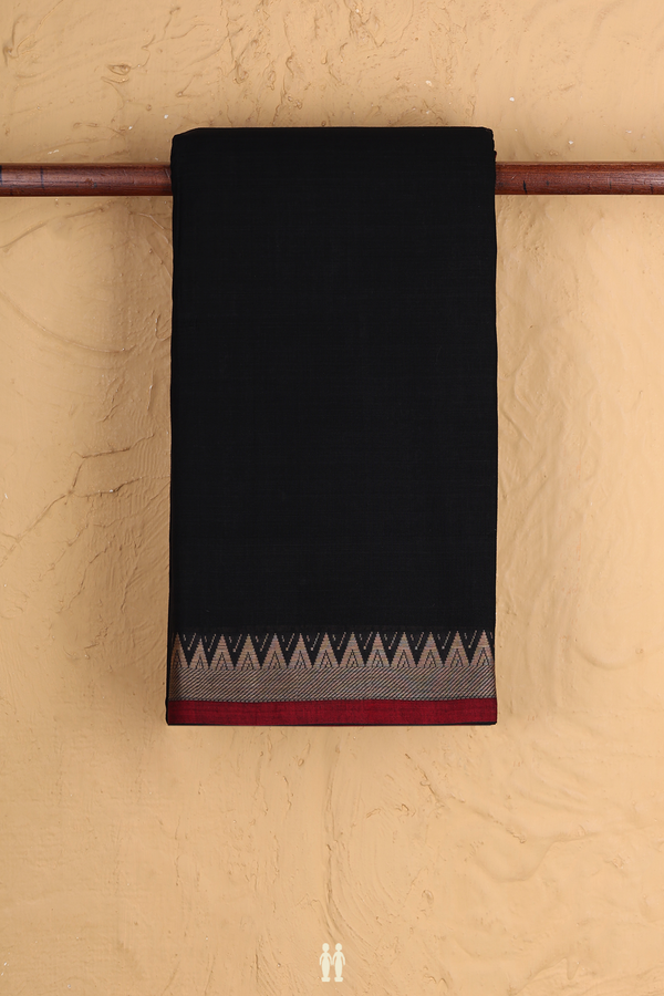 Narayanpet Cotton Saree In Black With Contrast Border
