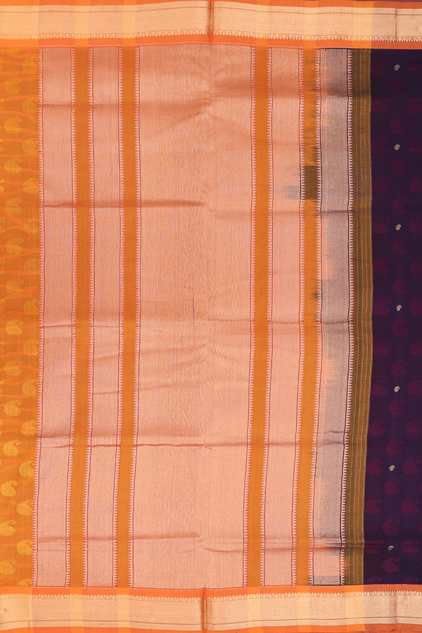 Nine Yards Silk Cotton Saree In Brown With Paisley Buttas