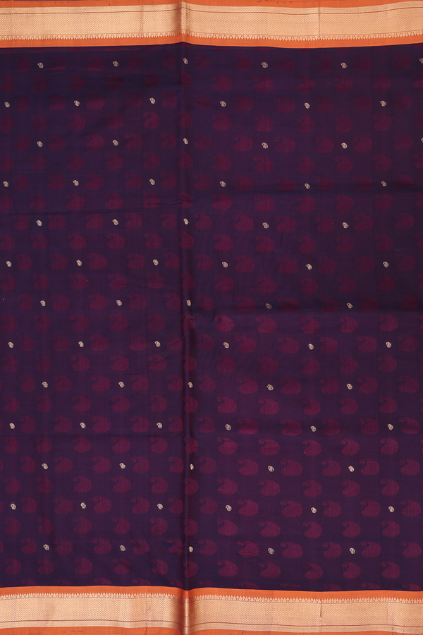 Nine Yards Silk Cotton Saree In Brown With Paisley Buttas