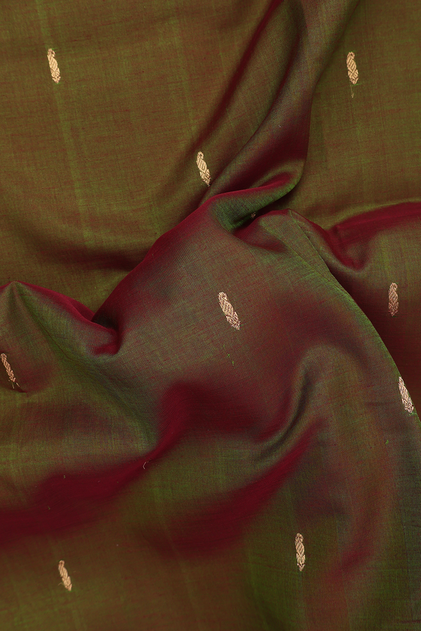 Nine Yards Silk Cotton Saree In Dual Tone With Zari Buttas