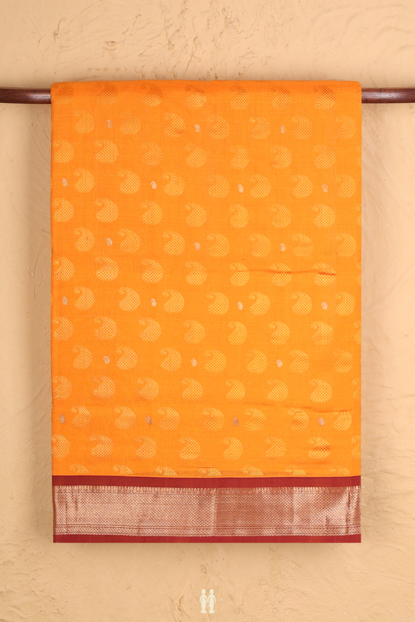 Nine Yards Silk Cotton Saree In Orange With Paisley Design