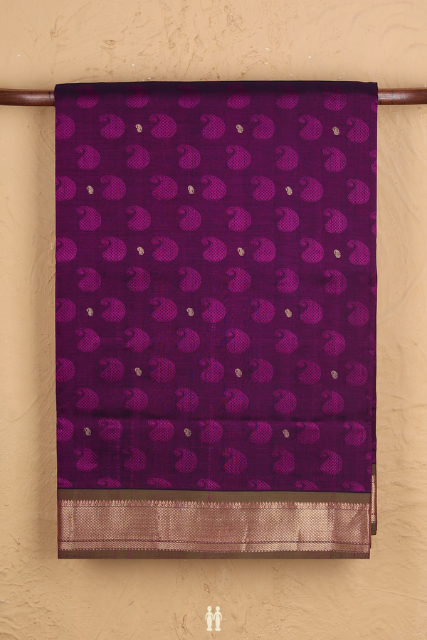 Nine Yards Silk Cotton Saree In Purple With Paisley Design
