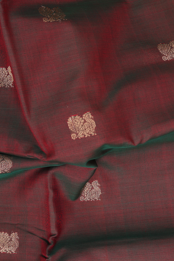 Nine Yards Silk Cotton Saree Manthulir With Peacock Buttas
