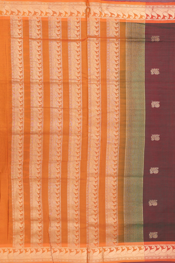 Nine Yards Silk Cotton Saree Manthulir With Peacock Buttas