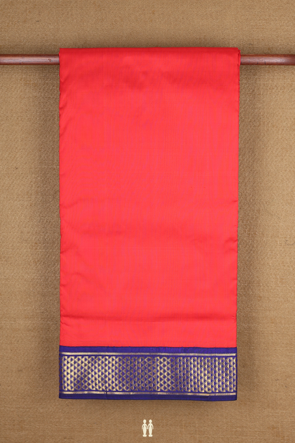 Nine Yards Silk Saree In Chilli Red With Arai Maadam Border