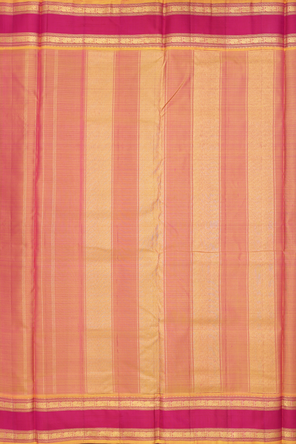 Nine Yards Silk Saree In Dual Tone With Checks Design