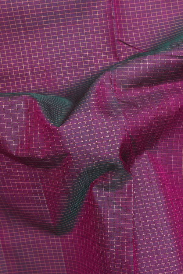 Nine Yards Silk Saree In Dual Tone With Checks Design