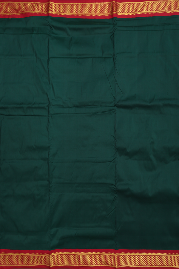 Nine Yards Silk Saree In Forest Green With Arai Maadam Border