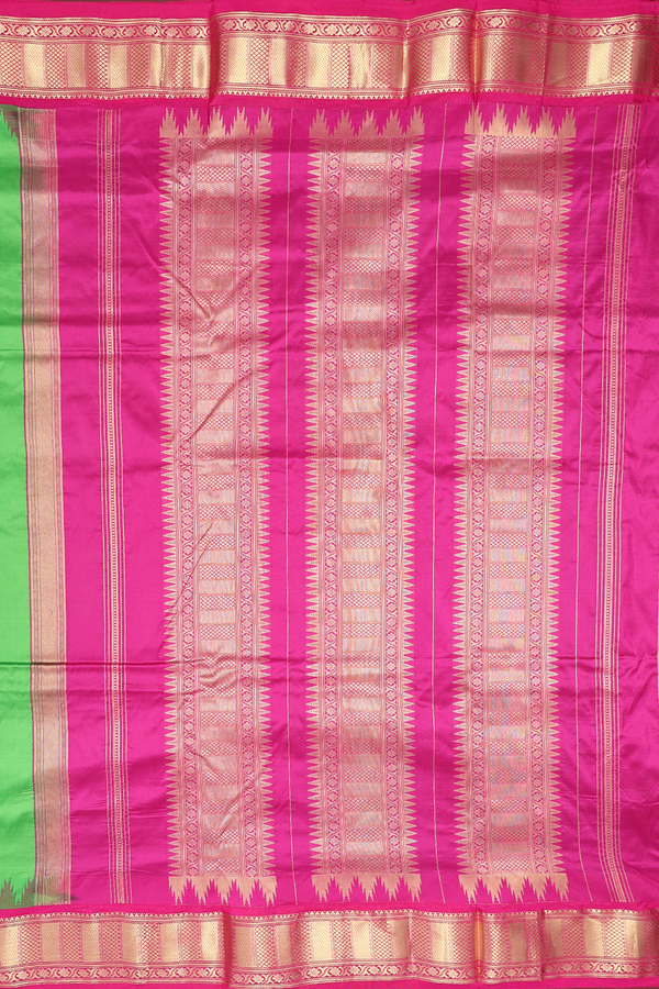 Nine Yards Silk Saree In Parrot Green With Paisley Buttas