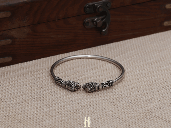 Oxidized Pure Silver Lion Kada