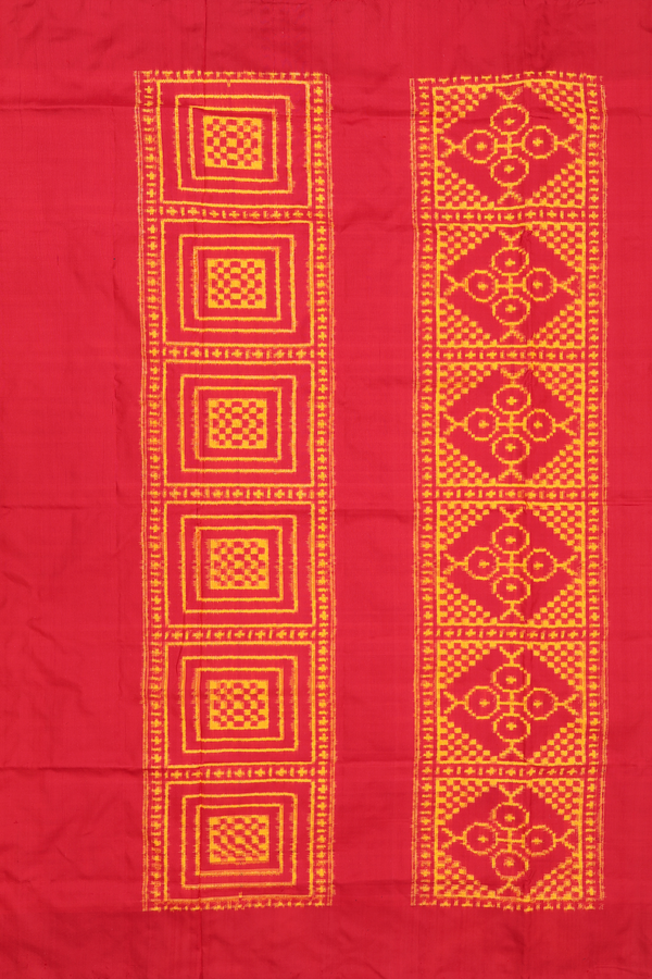 Pochampally Silk Saree In Crimson Red With Ikat Design