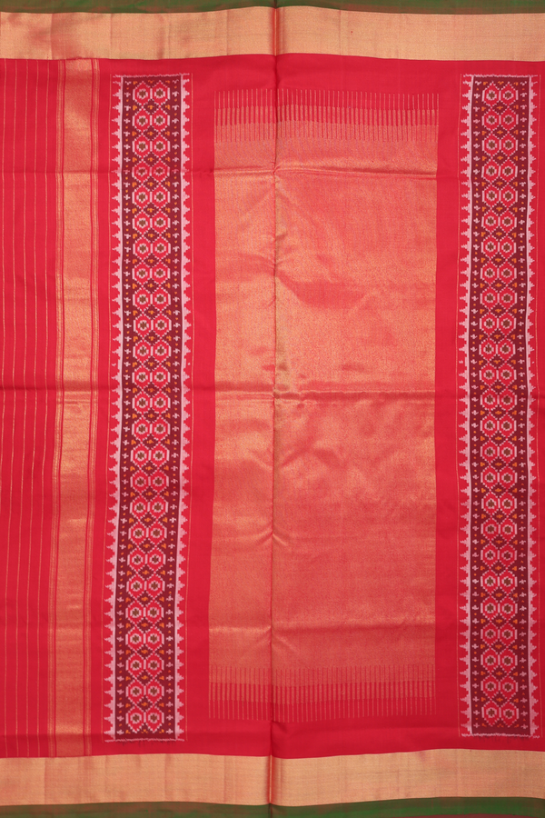 Pochampally Silk Saree In White With Allover Design