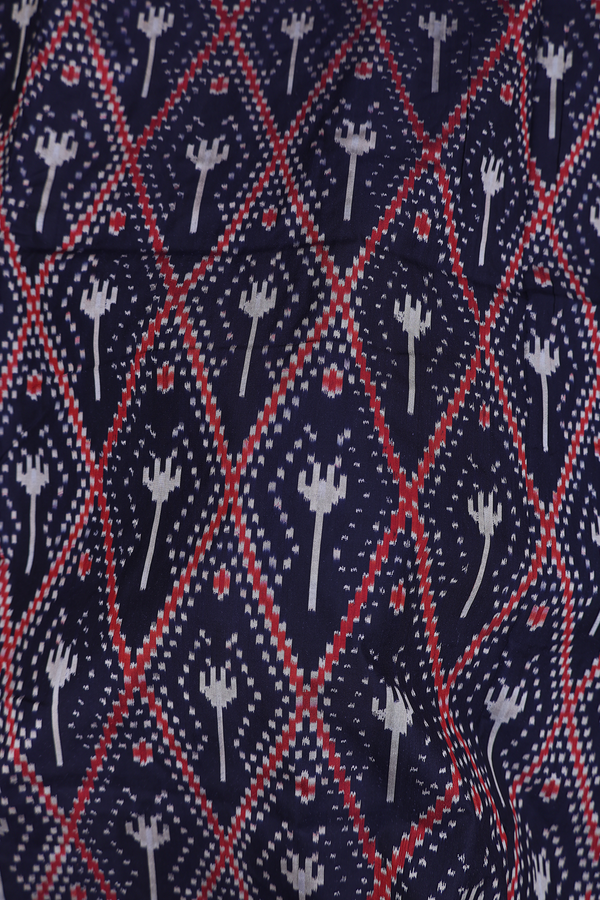 Pochampally Silk Saree In Navy Blue With Diamond Design