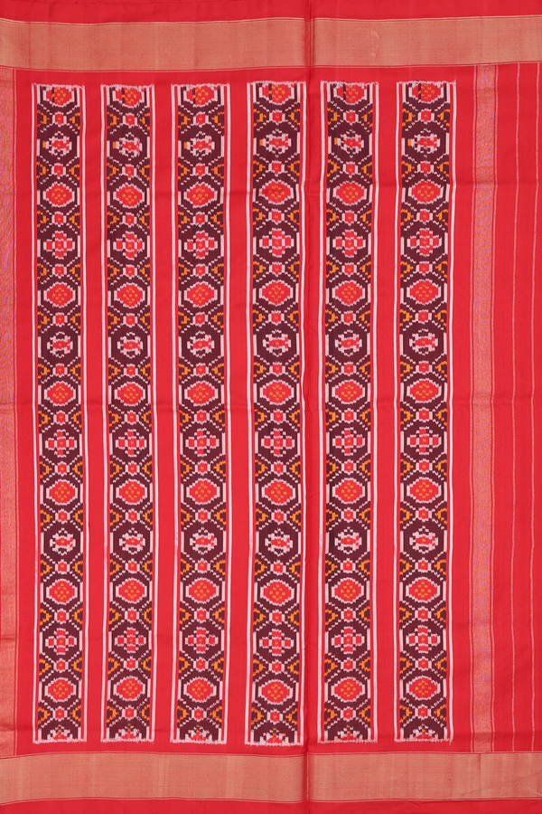 Pochampally Silk Saree In Scarlet Red With Ikat Design
