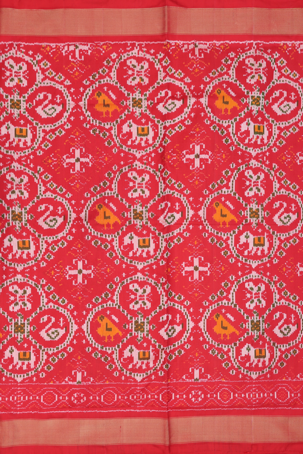 Pochampally Silk Saree In Scarlet Red With Ikat Design