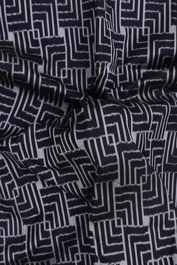 Pochampally Silk Saree In Black With Geometric Design