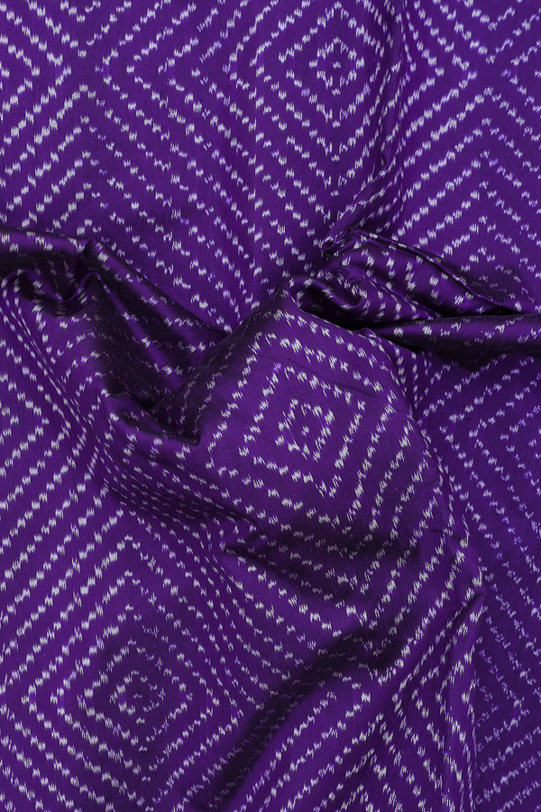 Pochampally Silk Saree In Deep Purple With Diamond Design