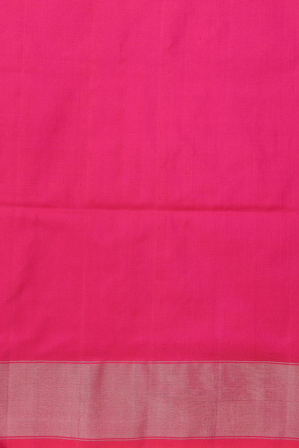 Pochampally Silk Saree In Pink With Allover Design
