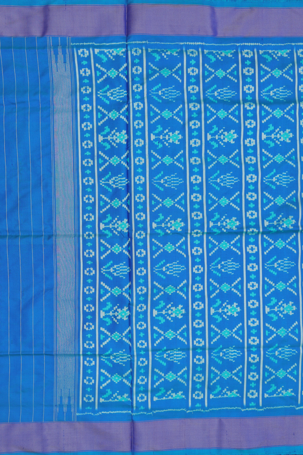 Pochampally Silk Saree In Blue With Birds Design