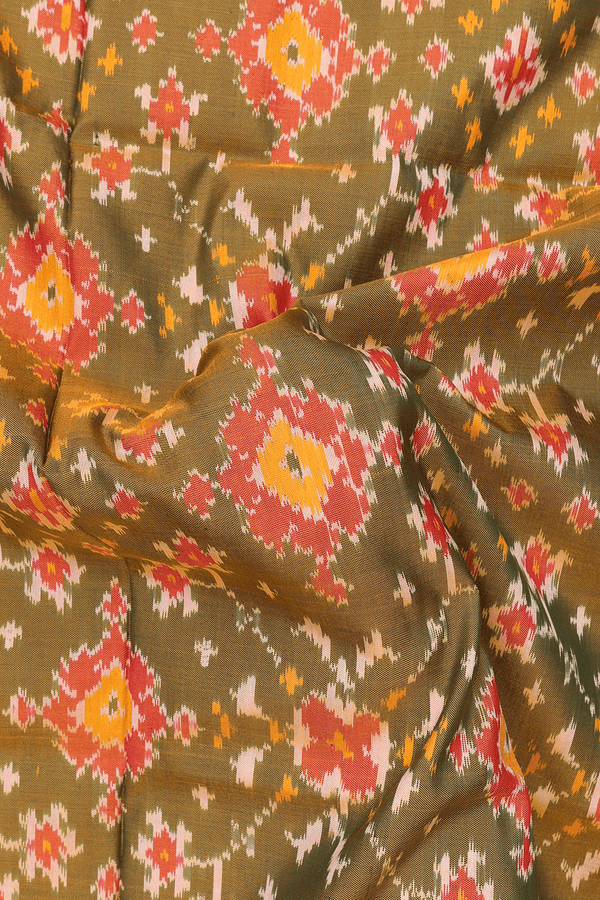 Pochampally Silk Saree In Green With Ikat Design