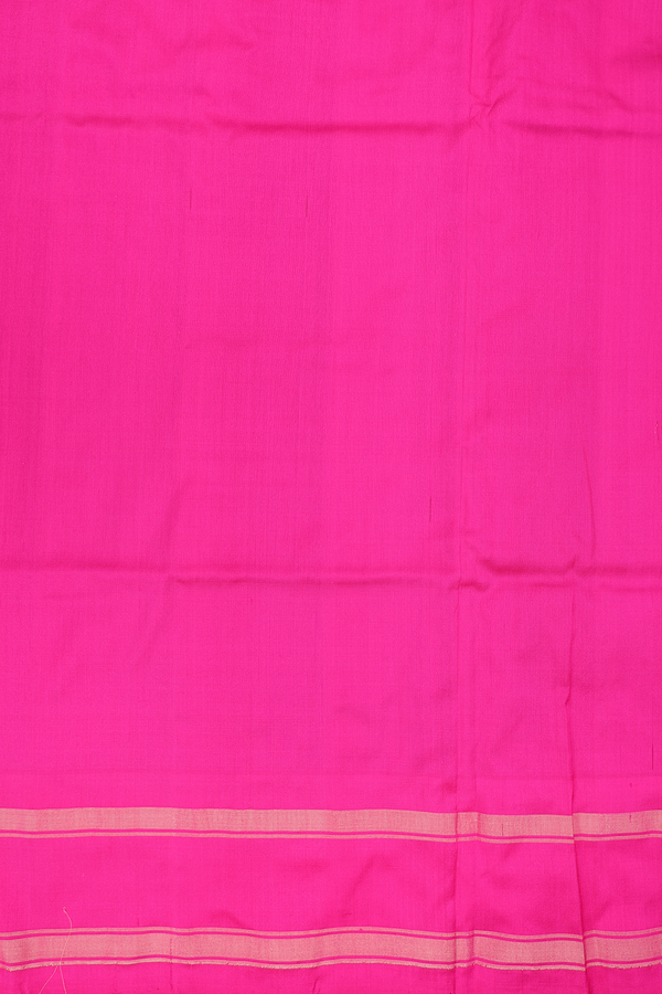 Pochampally Silk Saree In Plain Purple With Temple Border
