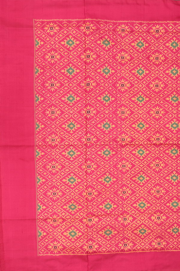 Pochampally Silk Saree In Red With Allover Design