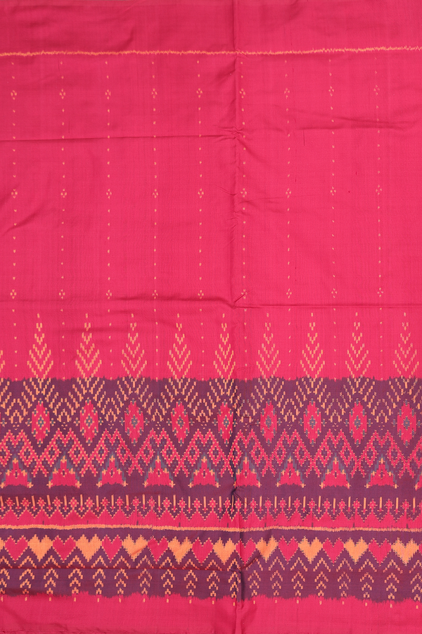 Pochampally Silk Saree In Red With Allover Design