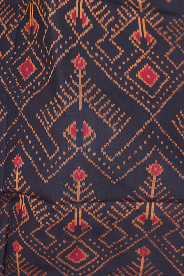 Pochampally Silk Saree In Black With Allover Design