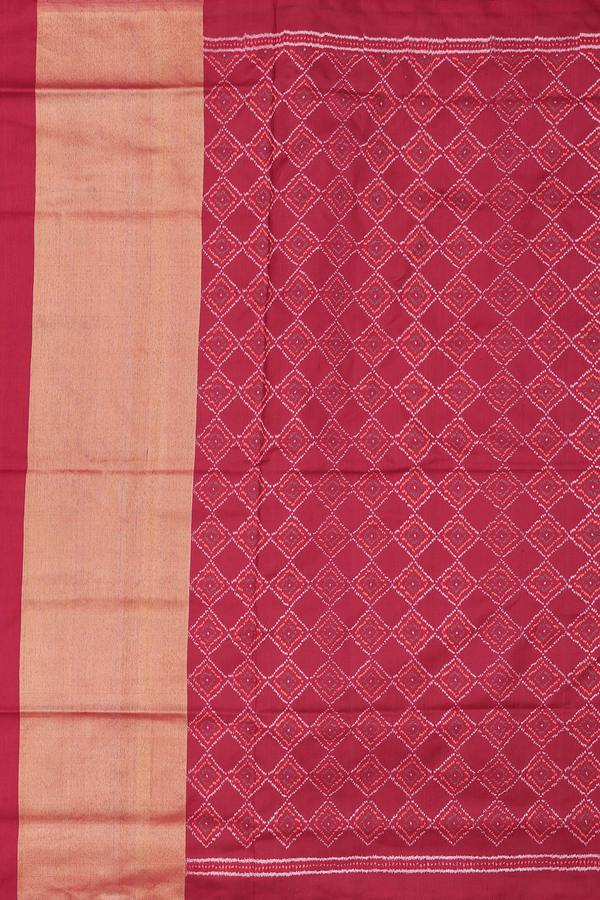 Pochampally Silk Saree In Red And Black With Elephant Design