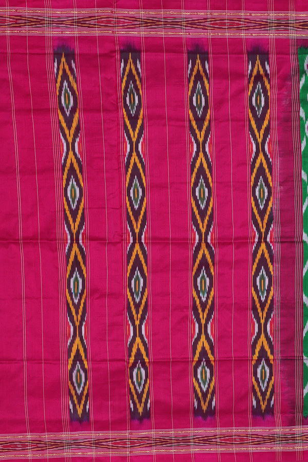 Pochampally Silk Saree In Green With Allover Design