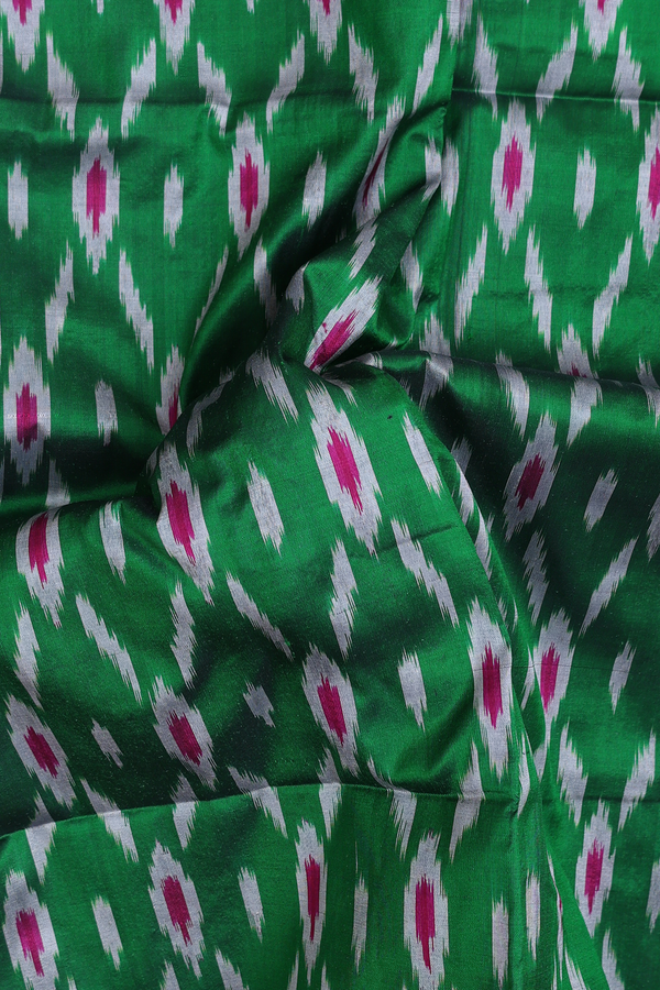 Pochampally Silk Saree In Green With Allover Design