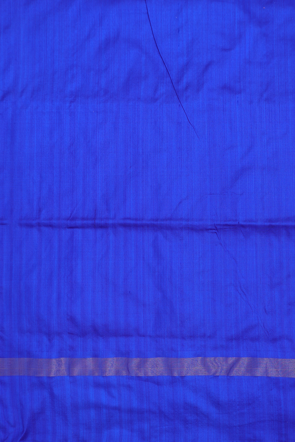 Pochampally Silk Saree In Rani Pink With Allover Buttas