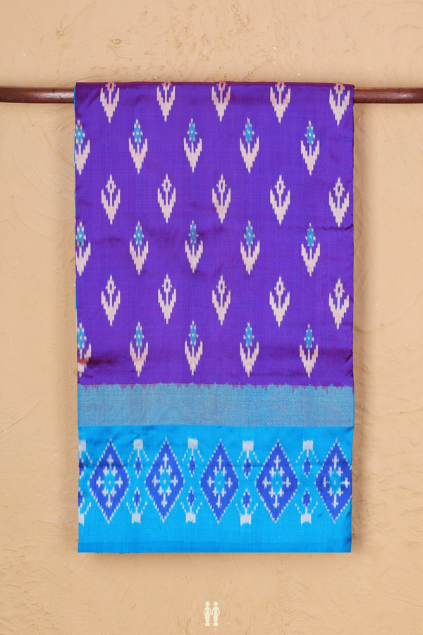 Pochampally Silk Saree In Purple With Allover Buttas