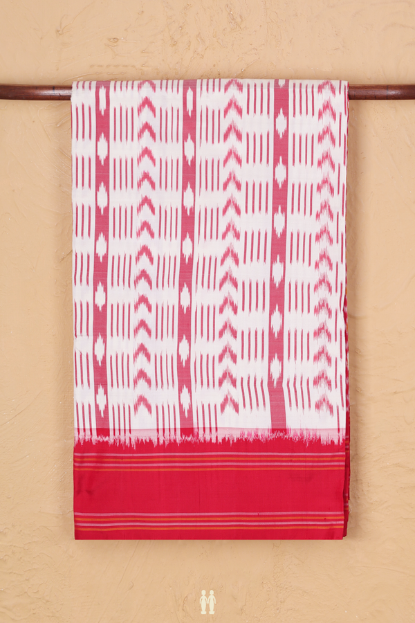 Pochampally Silk Saree In White With Allover Design