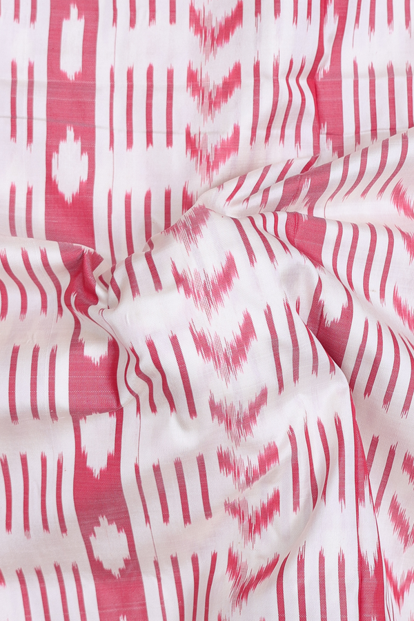 Pochampally Silk Saree In White With Allover Design