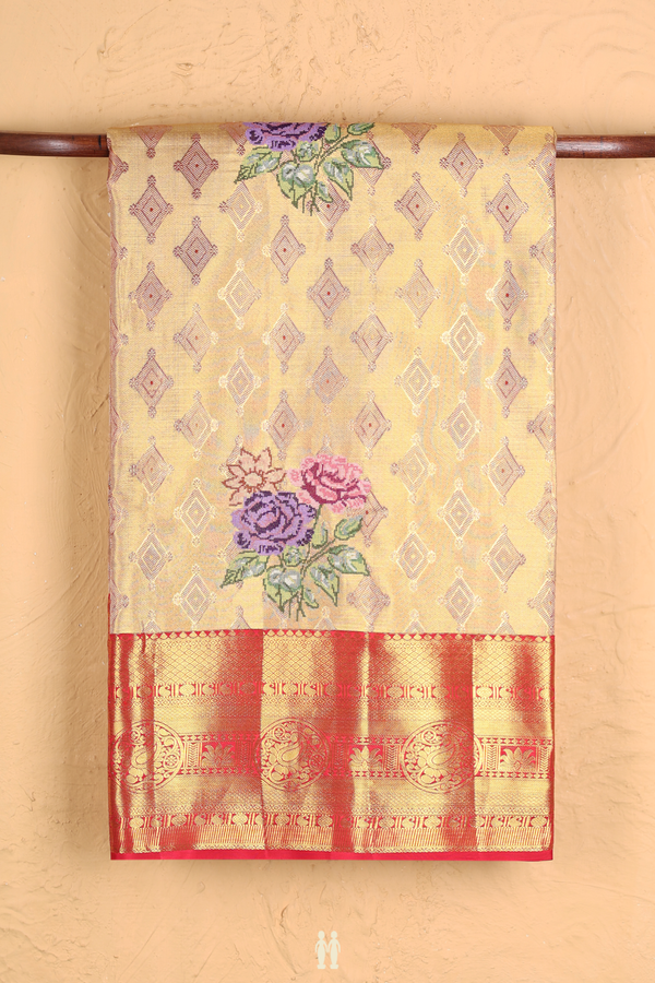 Kanchipuram Silk Saree In Gold Tissue With Allover Design