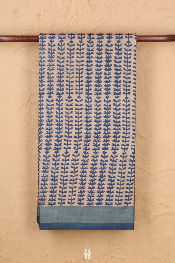 Tussar Silk Saree In Cream Color With Printed Design