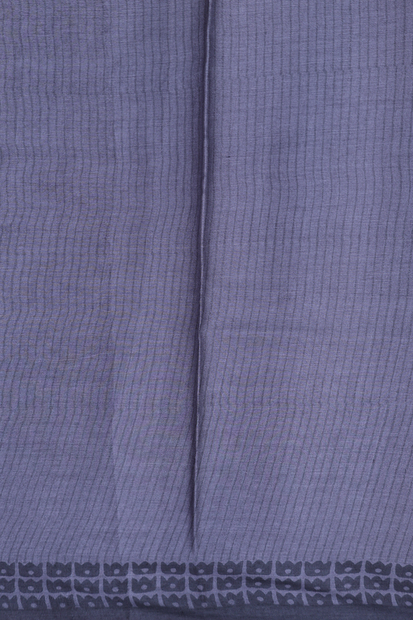 Tussar Silk Saree In Brown With Scallop Design